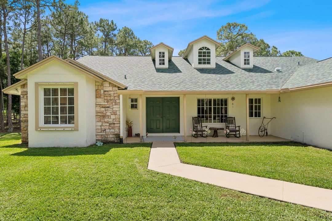 For Sale: $1,300,000 (3 beds, 2 baths, 2547 Square Feet)