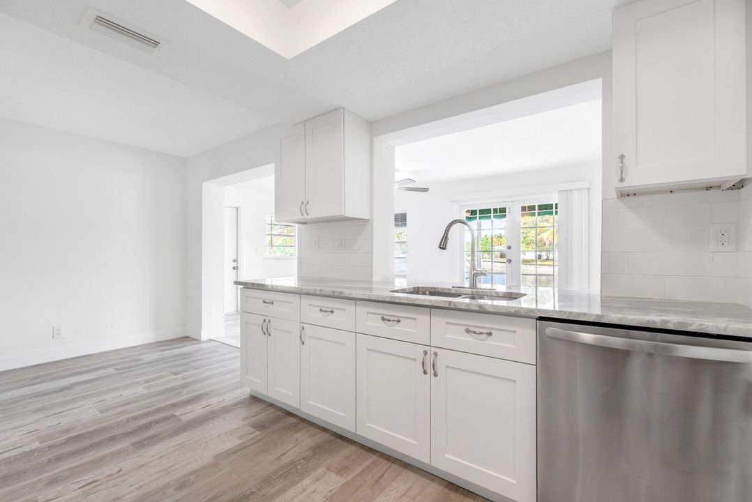 For Sale: $439,900 (3 beds, 2 baths, 1587 Square Feet)