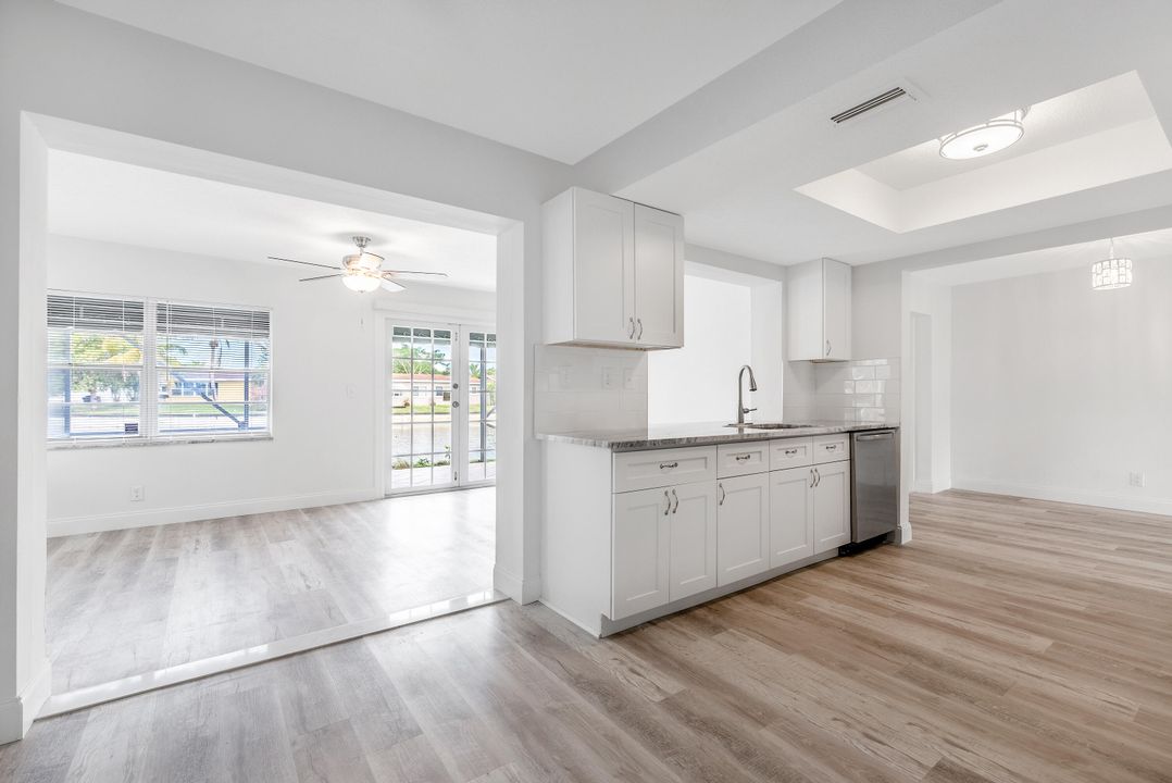 For Sale: $439,900 (3 beds, 2 baths, 1587 Square Feet)