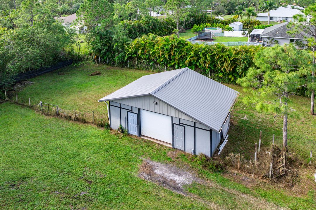 For Sale: $799,000 (4 beds, 3 baths, 2250 Square Feet)