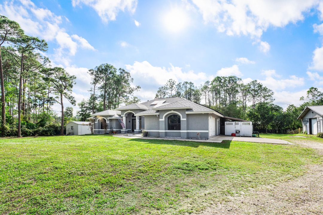 For Sale: $799,000 (4 beds, 3 baths, 2250 Square Feet)