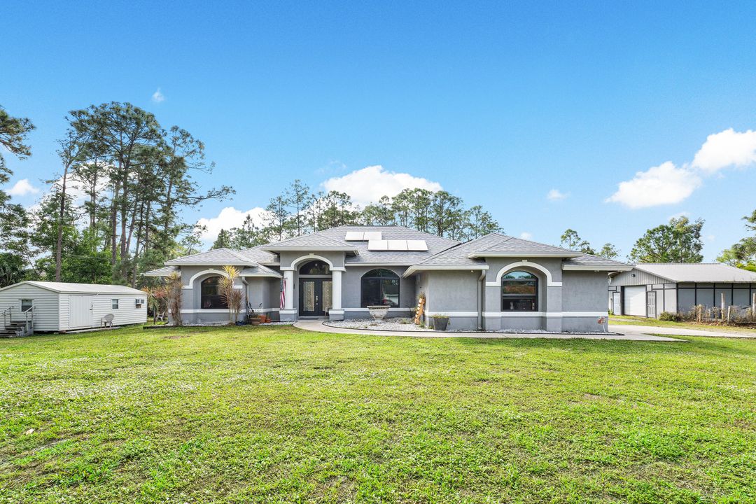 For Sale: $799,000 (4 beds, 3 baths, 2250 Square Feet)