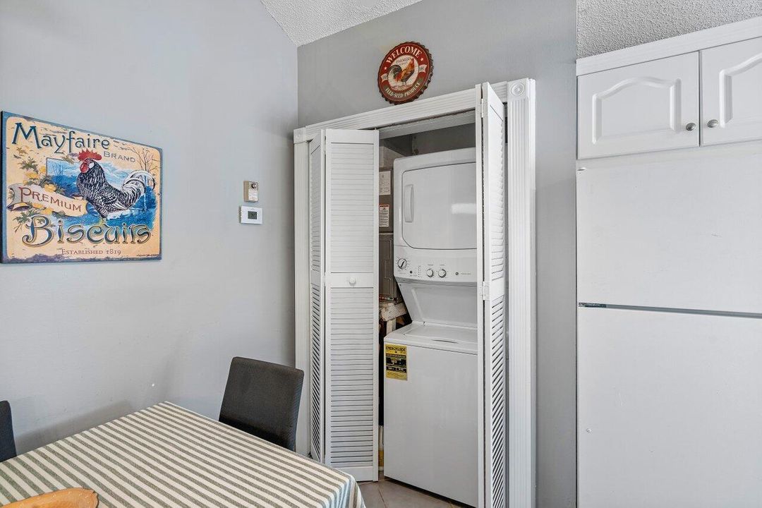 For Sale: $399,000 (2 beds, 2 baths, 1448 Square Feet)