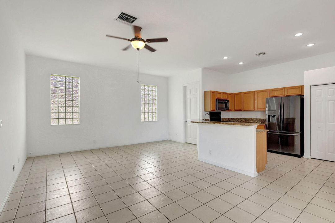 For Sale: $555,000 (3 beds, 2 baths, 1878 Square Feet)