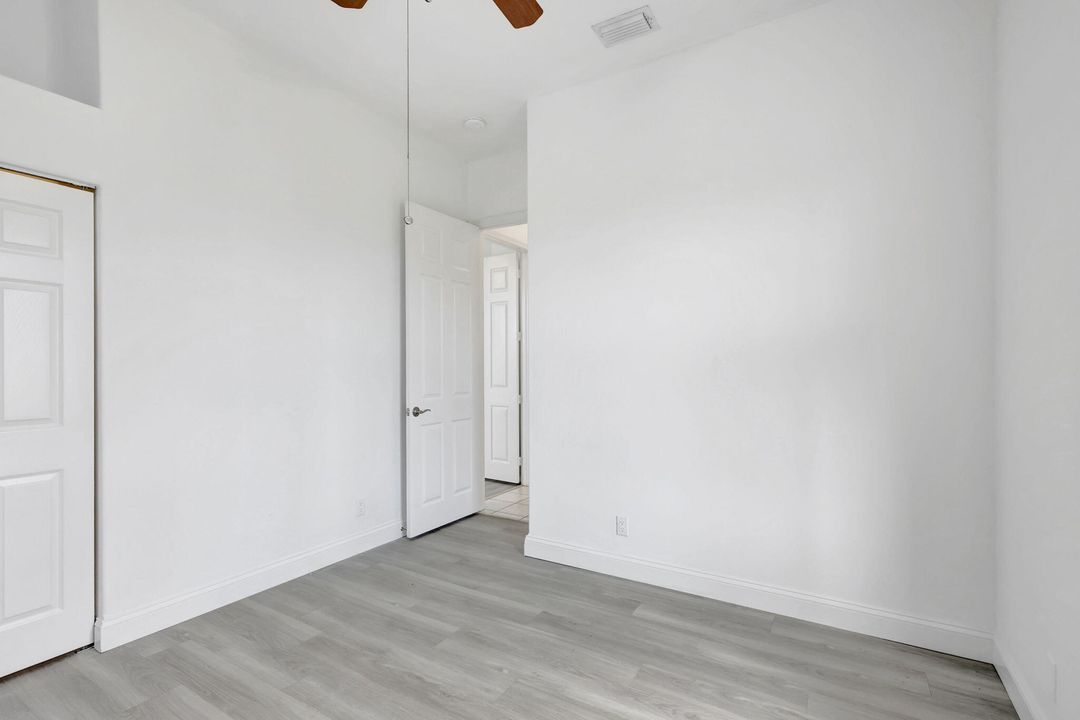 For Sale: $555,000 (3 beds, 2 baths, 1878 Square Feet)