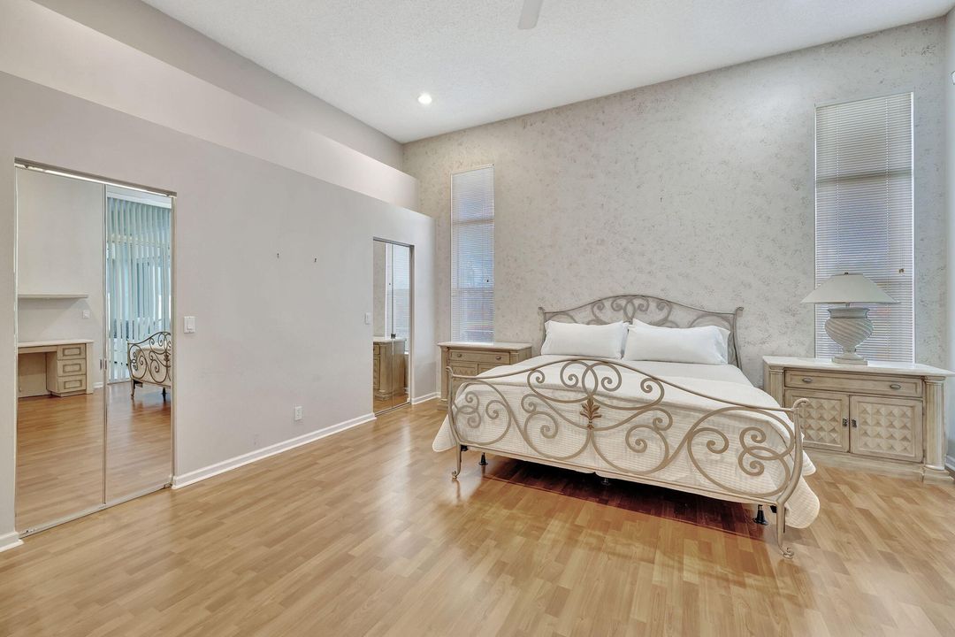 For Sale: $425,000 (3 beds, 2 baths, 2242 Square Feet)