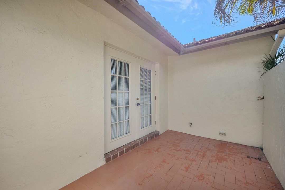 En Venta: $550,000 (3 camas, 2 baños, 1346 Pies cuadrados)