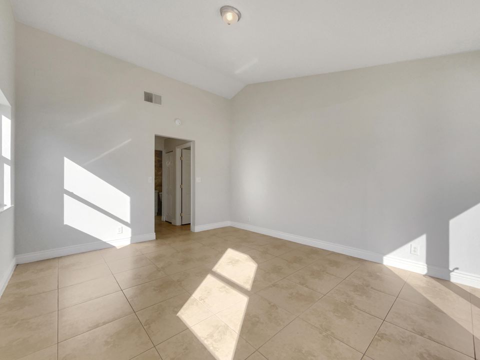 For Sale: $671,000 (3 beds, 2 baths, 1791 Square Feet)