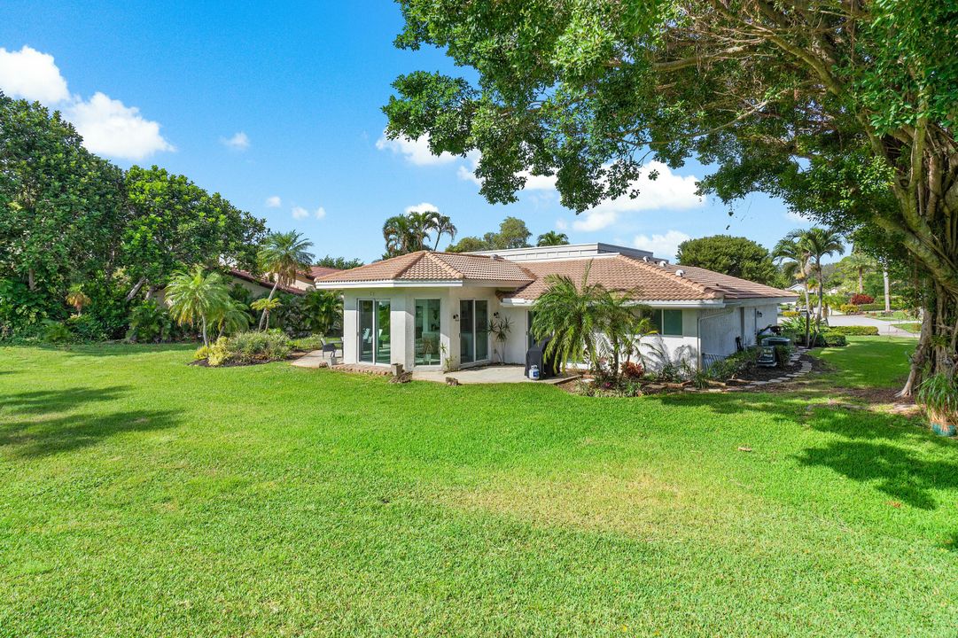 For Sale: $1,675,000 (3 beds, 2 baths, 2683 Square Feet)