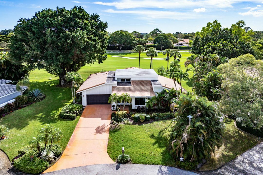 For Sale: $1,675,000 (3 beds, 2 baths, 2683 Square Feet)