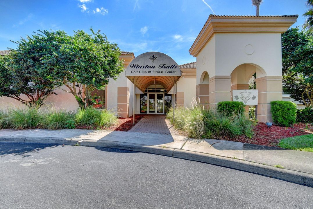 For Sale: $606,000 (3 beds, 2 baths, 1909 Square Feet)