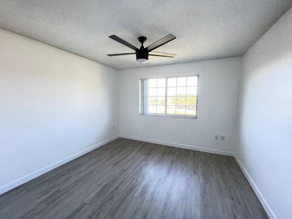 For Rent: $2,300 (2 beds, 2 baths, 1026 Square Feet)