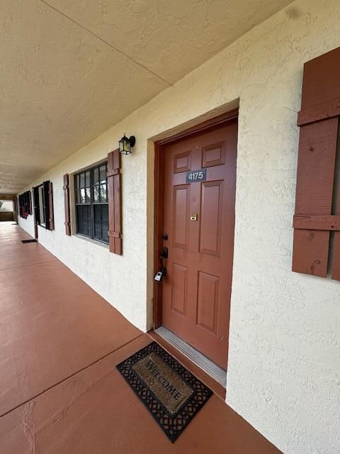 For Rent: $2,100 (2 beds, 2 baths, 883 Square Feet)