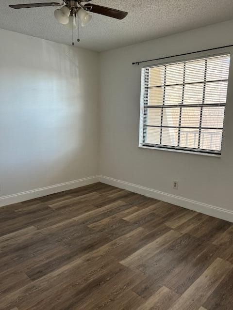 For Rent: $2,100 (2 beds, 2 baths, 883 Square Feet)