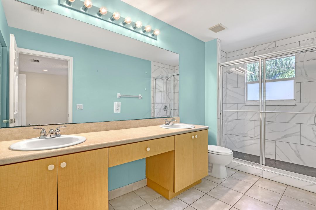 For Sale: $275,000 (2 beds, 2 baths, 1338 Square Feet)