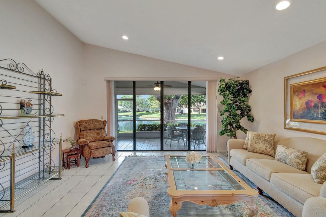 For Sale: $414,900 (3 beds, 2 baths, 1731 Square Feet)