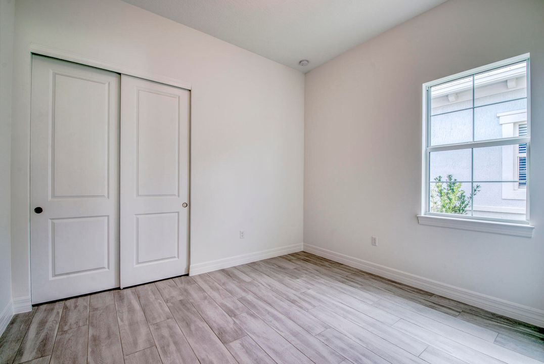 For Sale: $1,100,000 (3 beds, 2 baths, 2603 Square Feet)