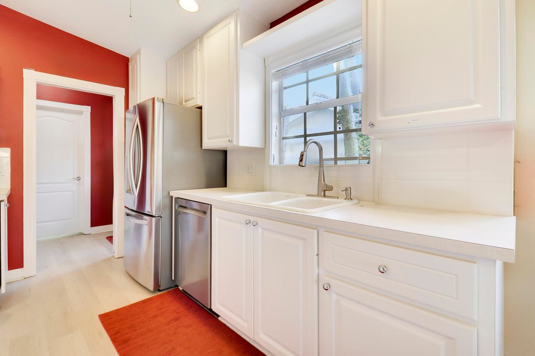 For Sale: $679,000 (2 beds, 2 baths, 1678 Square Feet)