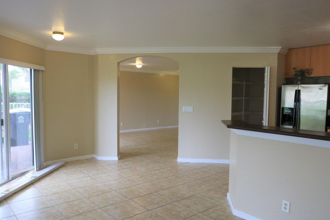 For Rent: $3,200 (4 beds, 2 baths, 2296 Square Feet)