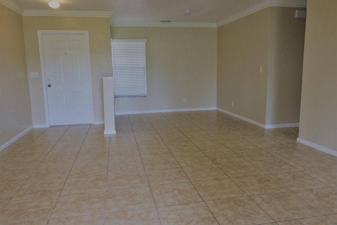 For Rent: $3,200 (4 beds, 2 baths, 2296 Square Feet)