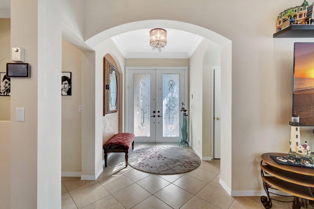 For Sale: $575,000 (3 beds, 3 baths, 2873 Square Feet)