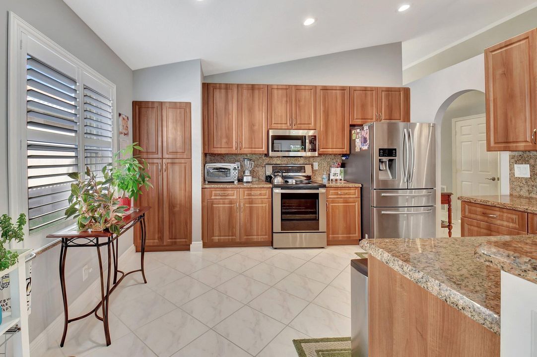 For Sale: $479,900 (3 beds, 2 baths, 1848 Square Feet)