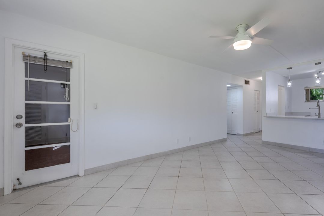 For Sale: $109,850 (1 beds, 1 baths, 744 Square Feet)