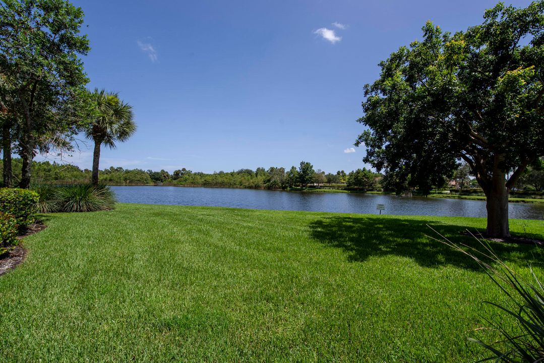 For Sale: $899,000 (2 beds, 2 baths, 2124 Square Feet)