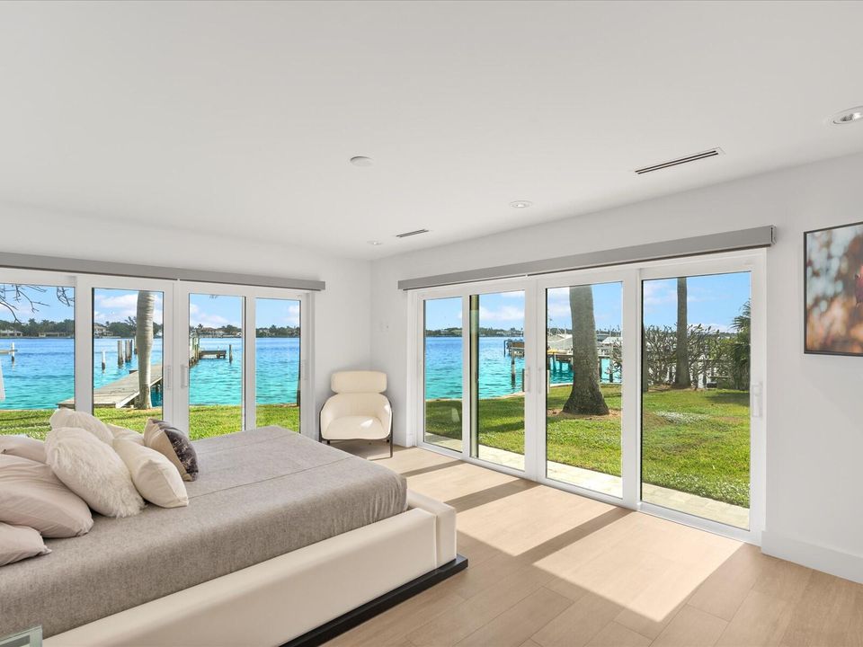 出租: $20,000 (4 贝兹, 4 浴室, 3566 平方英尺)