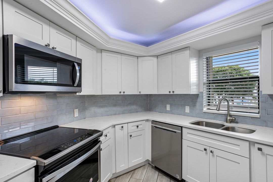 For Sale: $739,000 (2 beds, 2 baths, 1639 Square Feet)