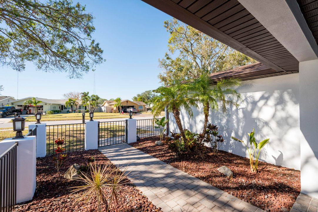 For Sale: $515,000 (3 beds, 2 baths, 1517 Square Feet)