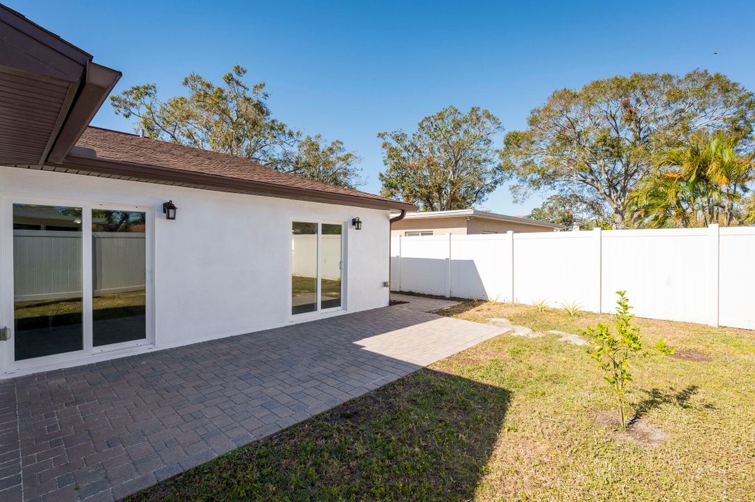 For Sale: $515,000 (3 beds, 2 baths, 1517 Square Feet)