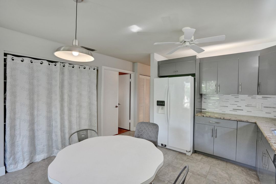 For Sale: $355,000 (2 beds, 2 baths, 1642 Square Feet)