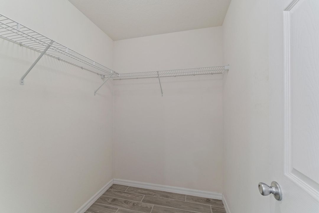 For Sale: $365,000 (3 beds, 2 baths, 1365 Square Feet)