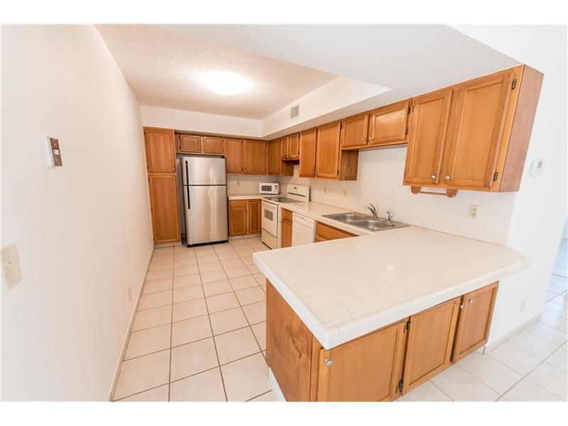 For Rent: $2,950 (3 beds, 2 baths, 1178 Square Feet)