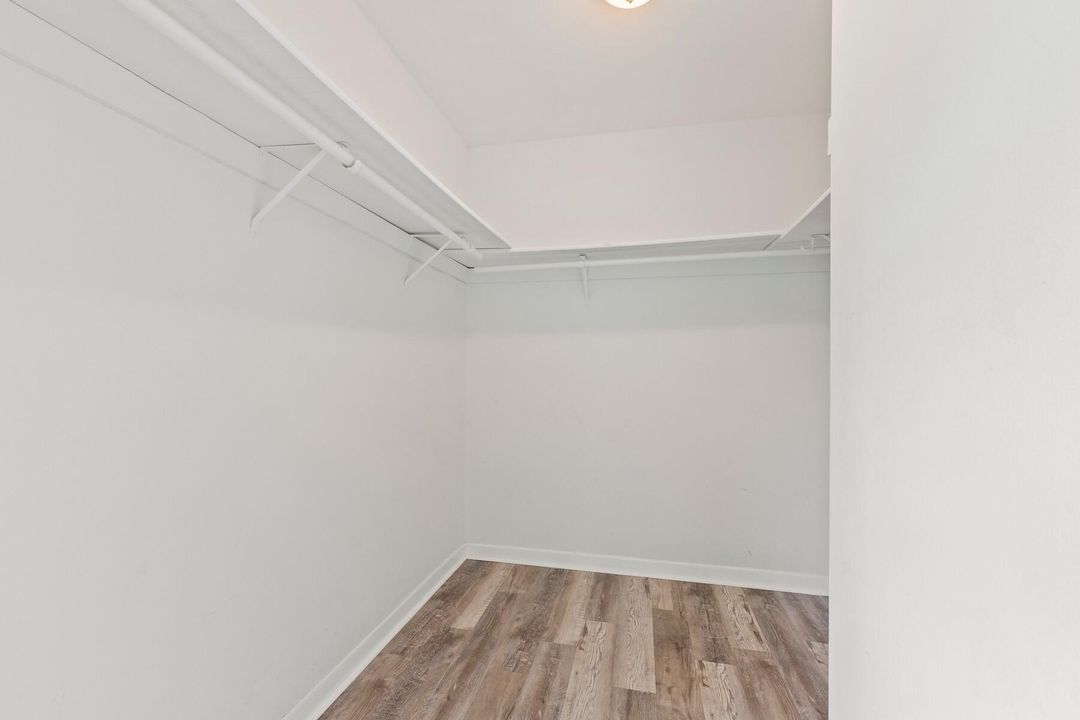 For Sale: $379,000 (3 beds, 2 baths, 1417 Square Feet)