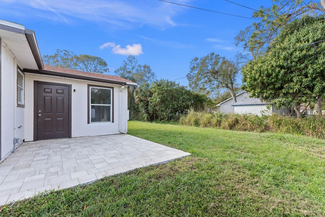 For Sale: $379,000 (3 beds, 2 baths, 1417 Square Feet)