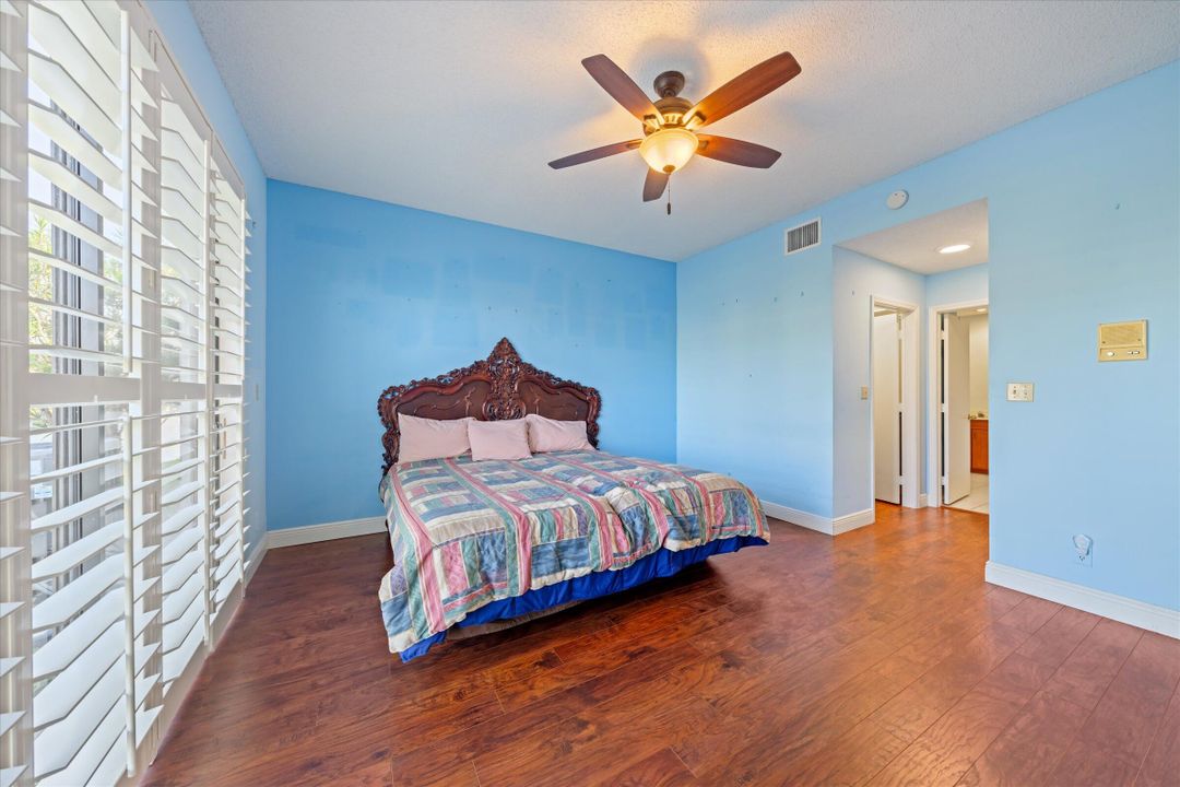 For Sale: $459,000 (3 beds, 2 baths, 2164 Square Feet)