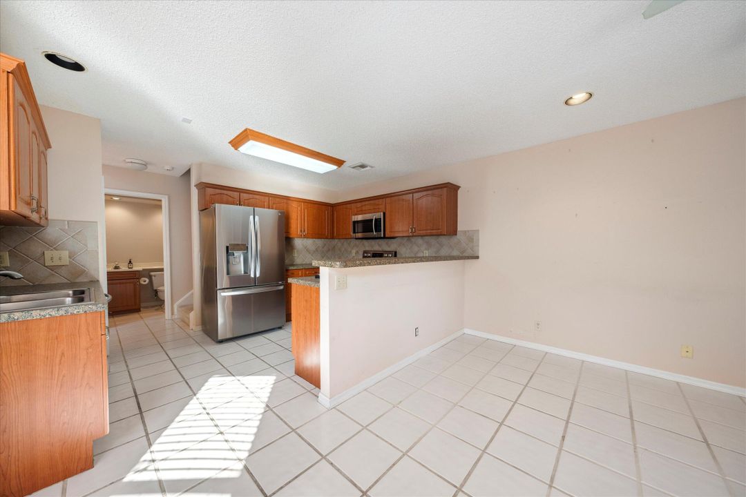 For Sale: $459,000 (3 beds, 2 baths, 2164 Square Feet)