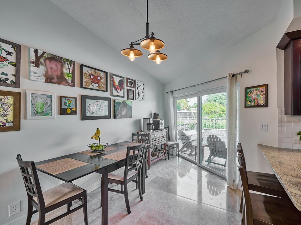 Active With Contract: $999,900 (3 beds, 2 baths, 1885 Square Feet)