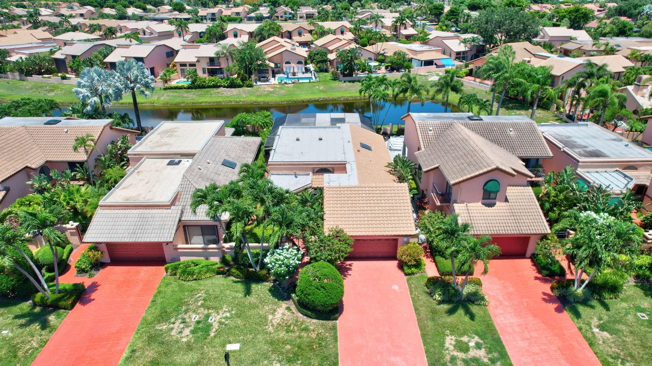 En Venta: $752,000 (2 camas, 2 baños, 1823 Pies cuadrados)