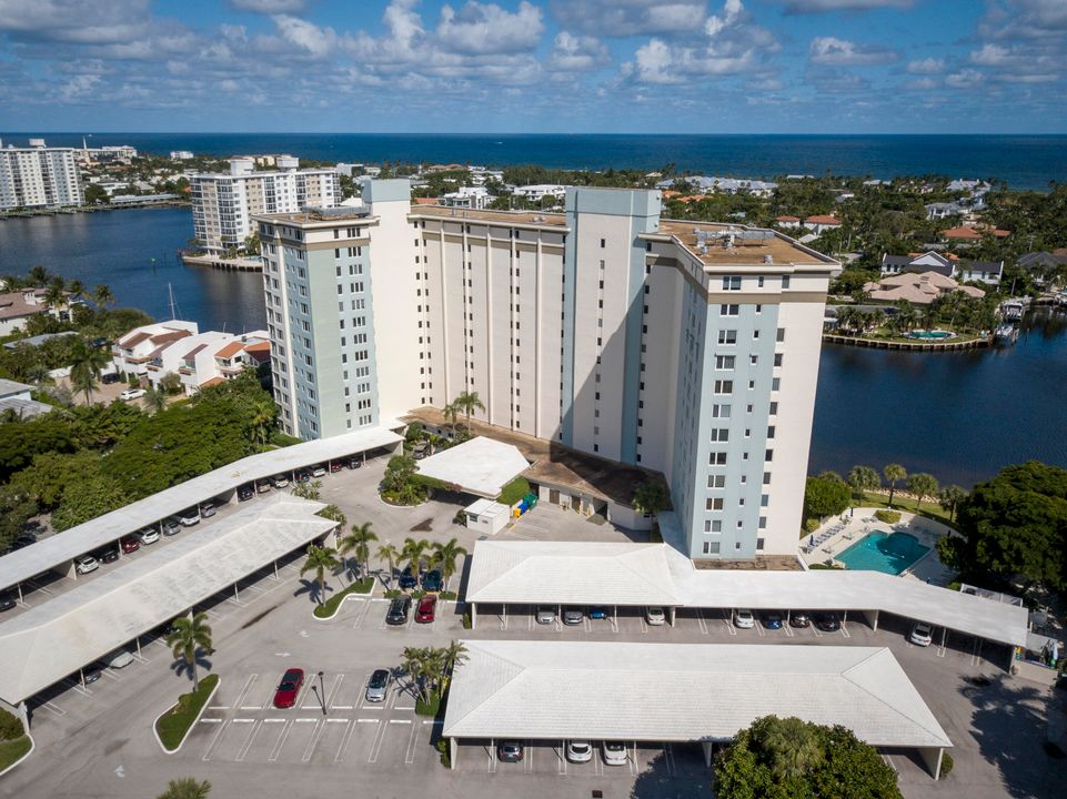 For Sale: $699,000 (2 beds, 2 baths, 1323 Square Feet)