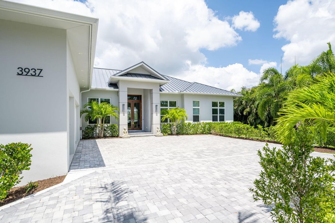 待售: $5,500,000 (4 贝兹, 4 浴室, 4005 平方英尺)