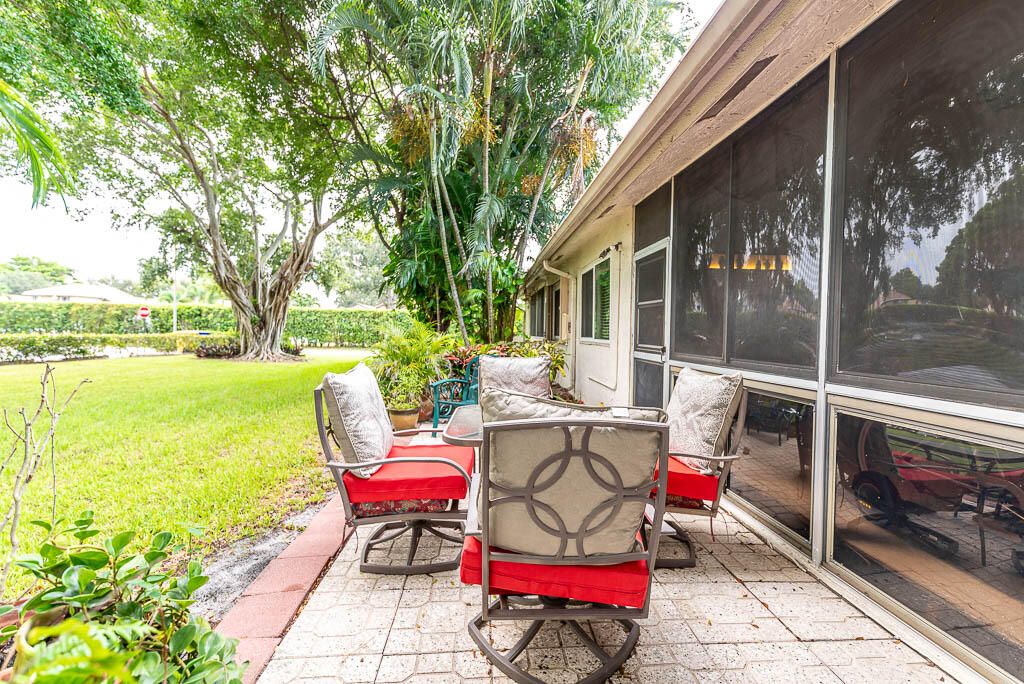 For Sale: $315,000 (2 beds, 2 baths, 1440 Square Feet)