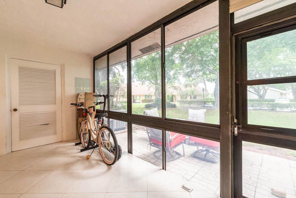 For Sale: $315,000 (2 beds, 2 baths, 1440 Square Feet)