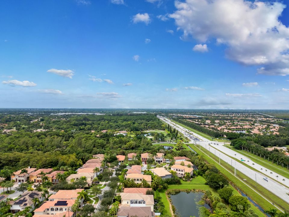 For Sale: $855,000 (3 beds, 3 baths, 3003 Square Feet)