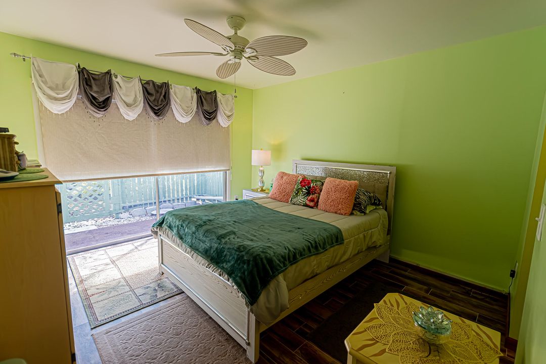 For Sale: $270,000 (2 beds, 2 baths, 1024 Square Feet)