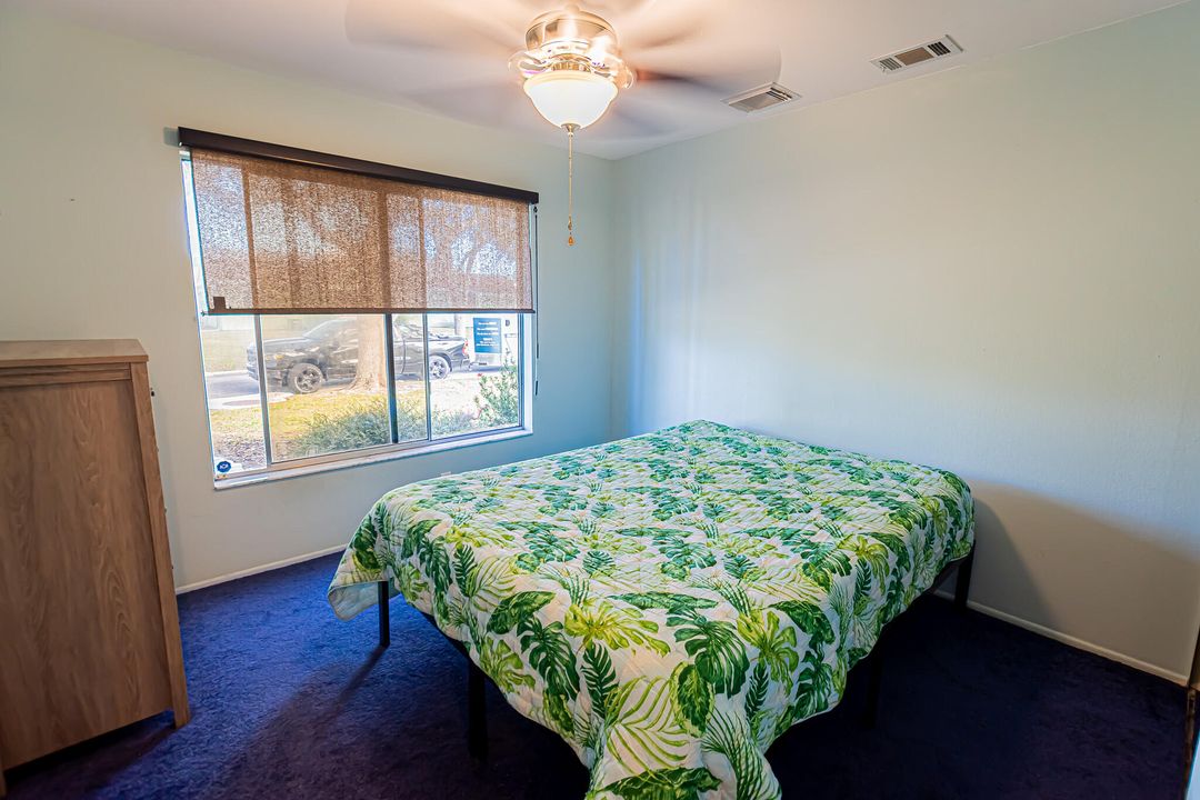 For Sale: $270,000 (2 beds, 2 baths, 1024 Square Feet)