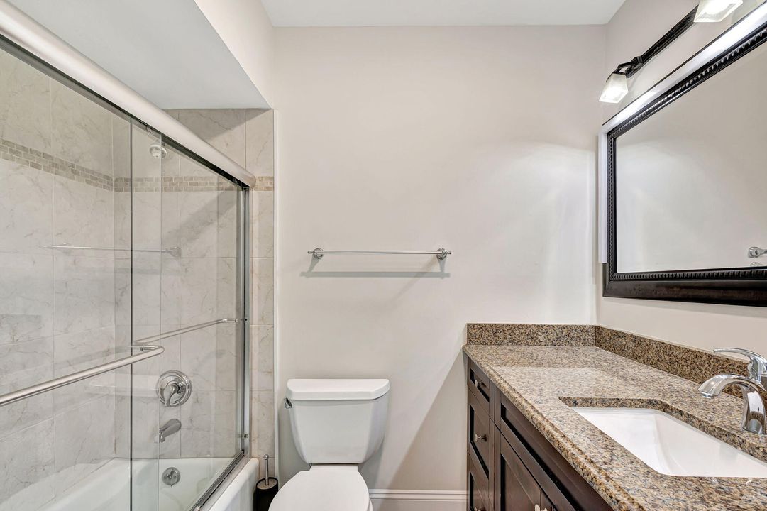 For Sale: $279,000 (2 beds, 2 baths, 1230 Square Feet)