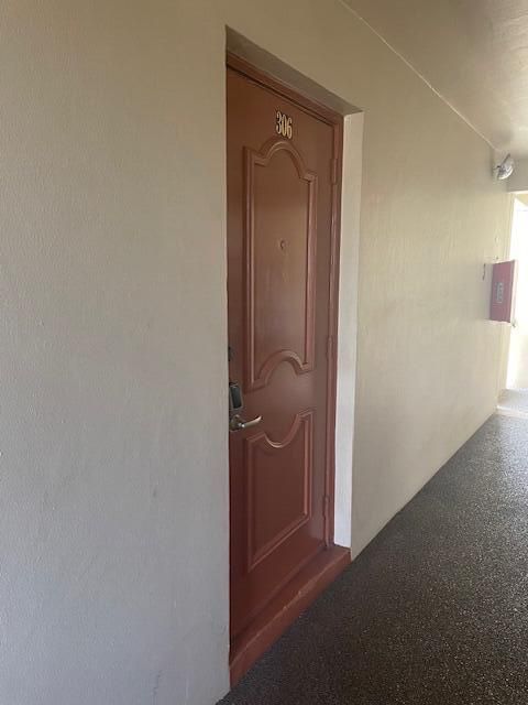 For Sale: $125,000 (1 beds, 1 baths, 620 Square Feet)